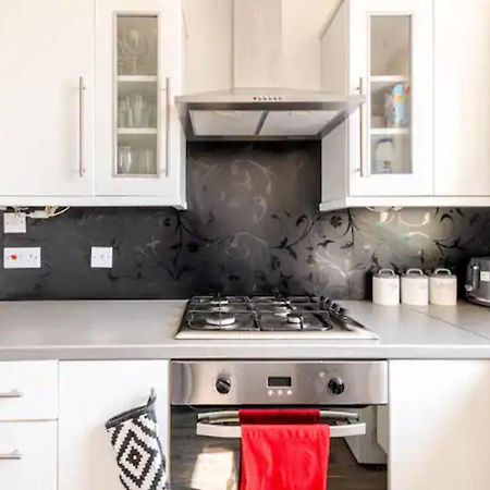 Castle View 2 Bedroom Apartment In Town Centre 哈斯丁 外观 照片