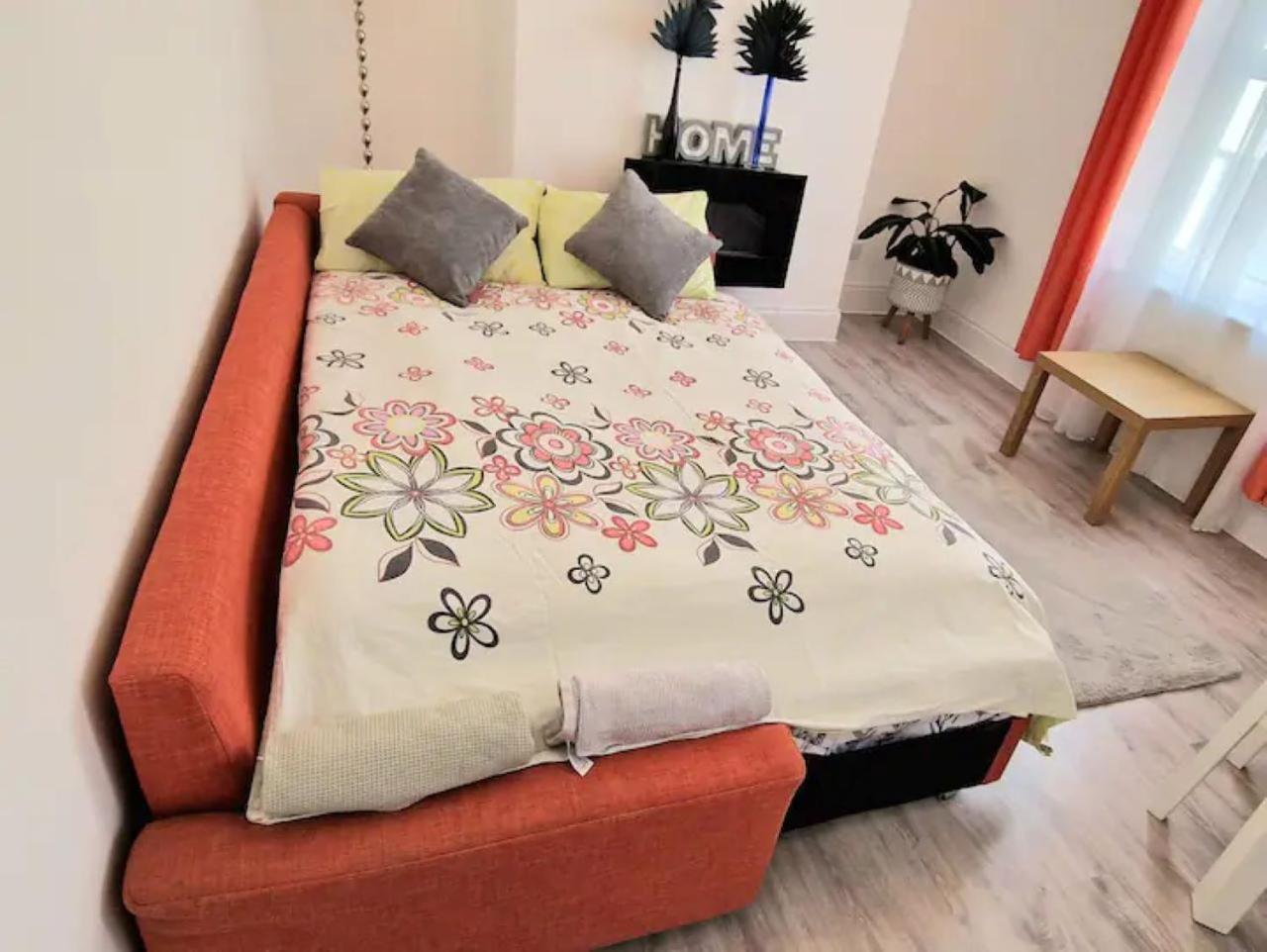 Castle View 2 Bedroom Apartment In Town Centre 哈斯丁 外观 照片