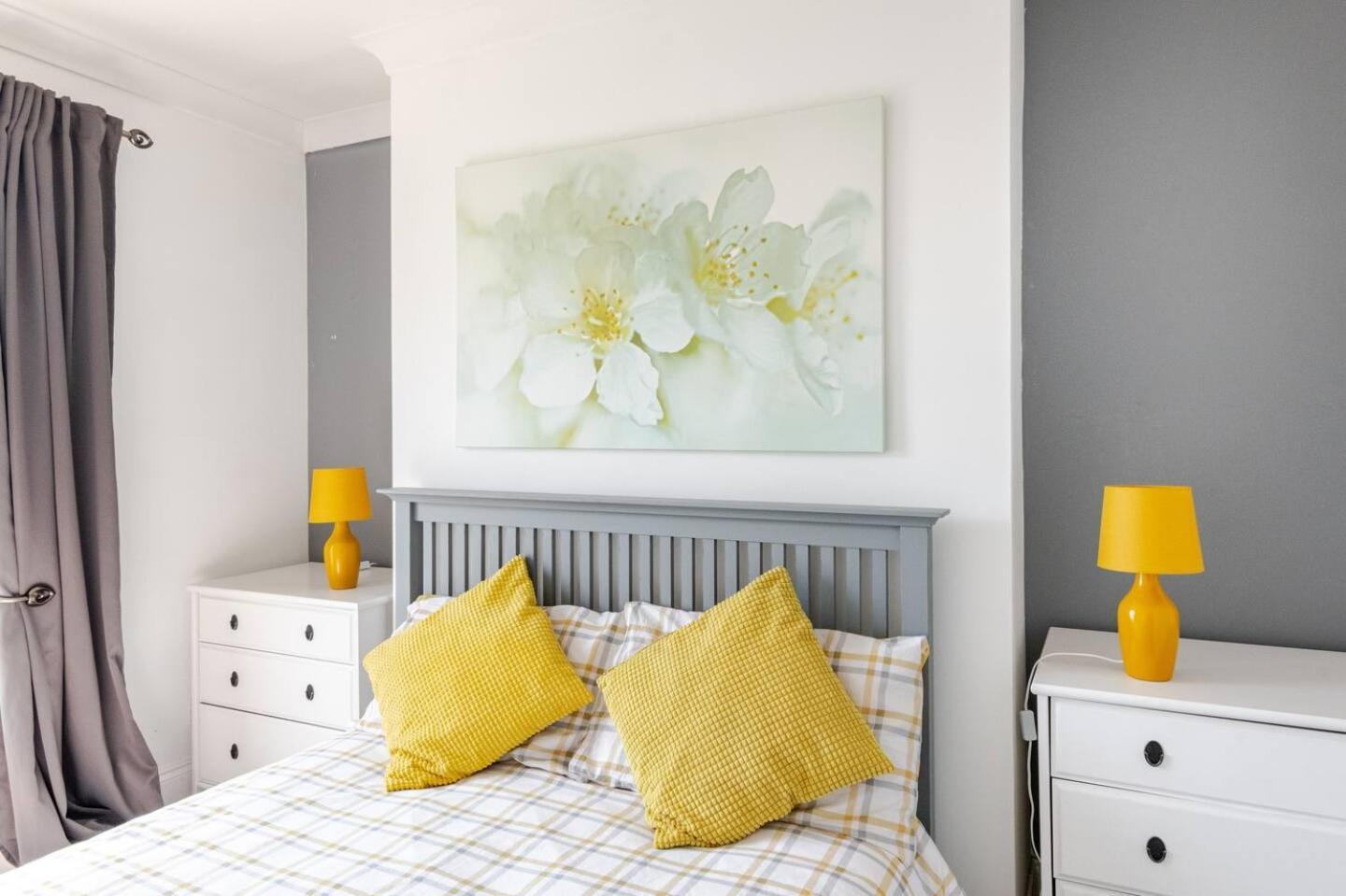 Castle View 2 Bedroom Apartment In Town Centre 哈斯丁 外观 照片